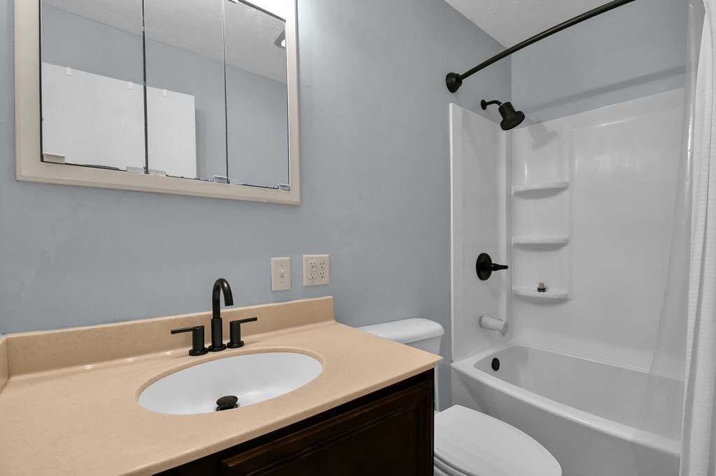 30 Taft Street, Shelby, Ohio 44875, 2 Bedrooms Bedrooms, ,1 BathroomBathrooms,Residential,For Sale,Taft Street,9073033