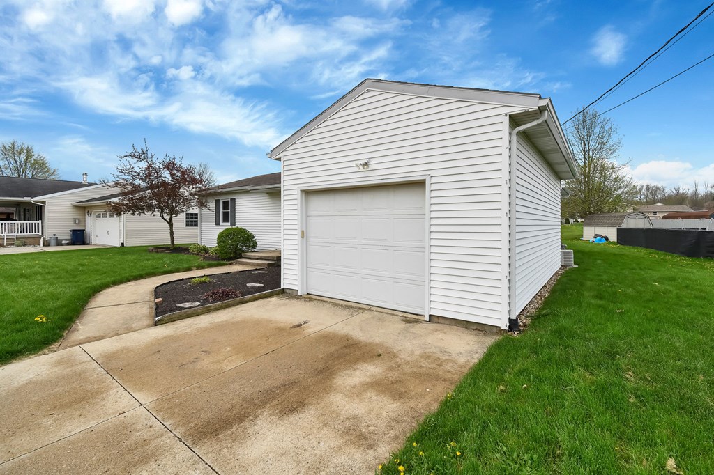 30 Taft Street, Shelby, Ohio 44875, 2 Bedrooms Bedrooms, ,1 BathroomBathrooms,Residential,For Sale,Taft Street,9073033