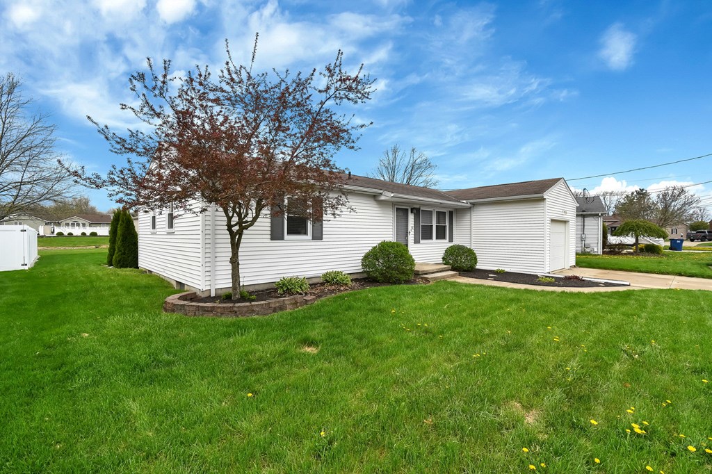 30 Taft Street, Shelby, Ohio 44875, 2 Bedrooms Bedrooms, ,1 BathroomBathrooms,Residential,For Sale,Taft Street,9073033