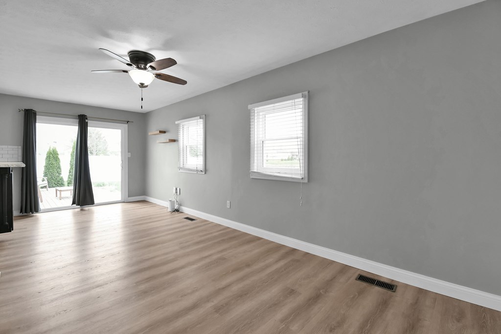 30 Taft Street, Shelby, Ohio 44875, 2 Bedrooms Bedrooms, ,1 BathroomBathrooms,Residential,For Sale,Taft Street,9073033