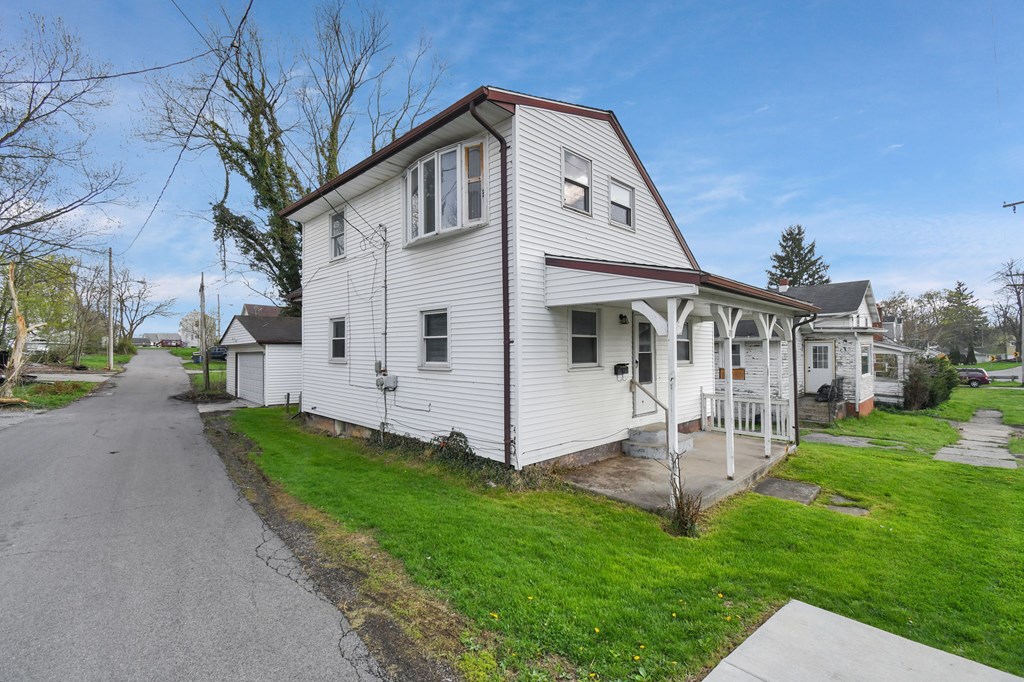 375 Mcpherson Street, Mansfield, Ohio 44903, 3 Bedrooms Bedrooms, ,1 BathroomBathrooms,Residential,For Sale,Mcpherson Street,9073045