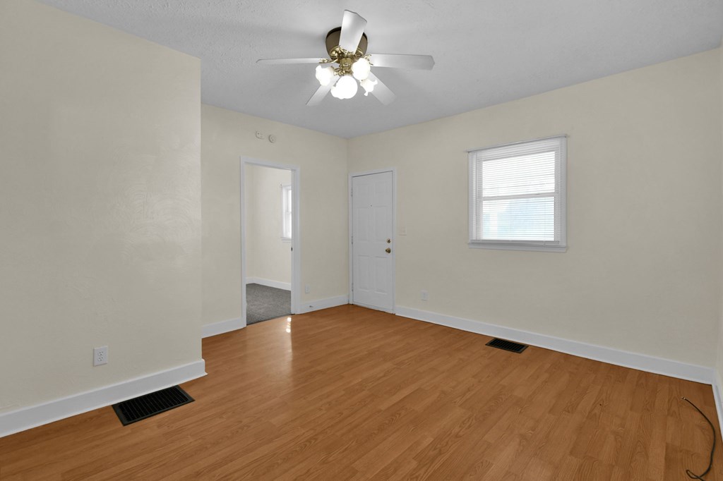 375 Mcpherson Street, Mansfield, Ohio 44903, 3 Bedrooms Bedrooms, ,1 BathroomBathrooms,Residential,For Sale,Mcpherson Street,9073045