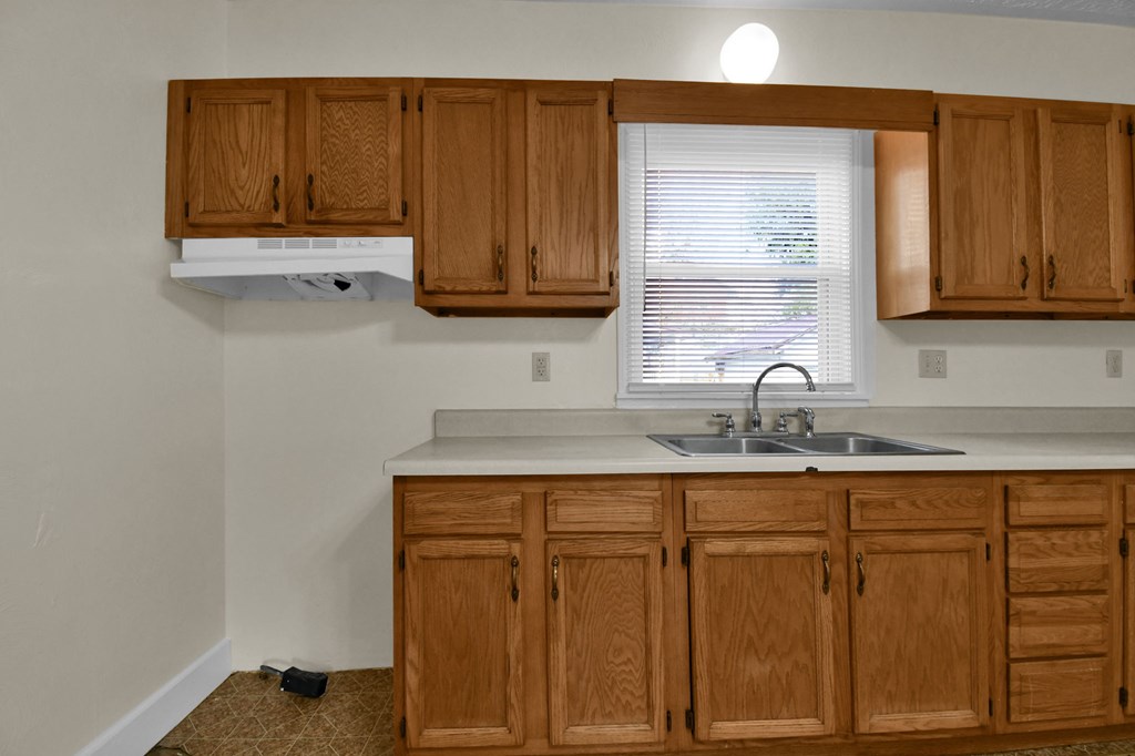 375 Mcpherson Street, Mansfield, Ohio 44903, 3 Bedrooms Bedrooms, ,1 BathroomBathrooms,Residential,For Sale,Mcpherson Street,9073045