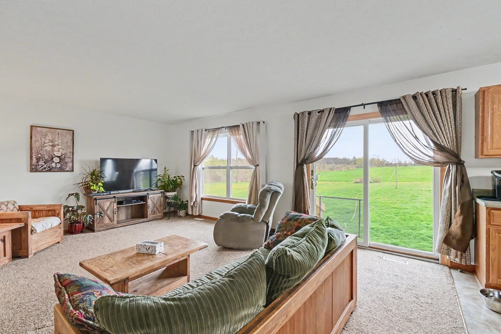 1009 County Road 40, Nova, Ohio 44859, 4 Bedrooms Bedrooms, ,3 BathroomsBathrooms,Residential,For Sale,County Road 40,9073053