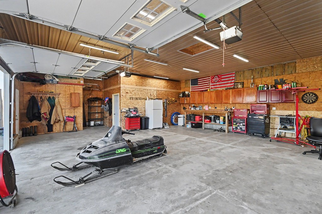 2068 Crescent Road, Greenwich, Ohio 44837, 4 Bedrooms Bedrooms, ,2 BathroomsBathrooms,Residential,For Sale,Crescent Road,9073078