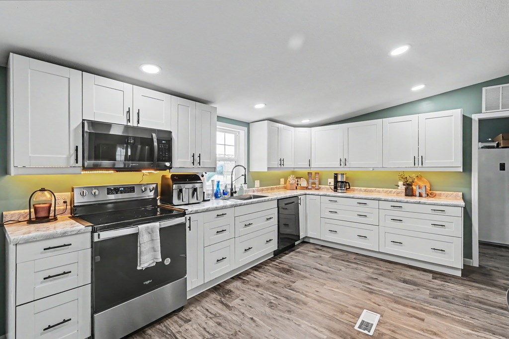 2068 Crescent Road, Greenwich, Ohio 44837, 4 Bedrooms Bedrooms, ,2 BathroomsBathrooms,Residential,For Sale,Crescent Road,9073078