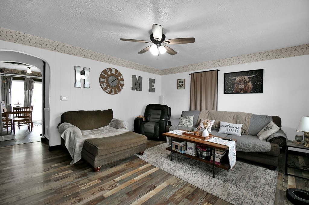 59 W Tucker Ave, Shelby, Ohio 44875, 3 Bedrooms Bedrooms, ,1 BathroomBathrooms,Residential,For Sale,Tucker Ave,9073080