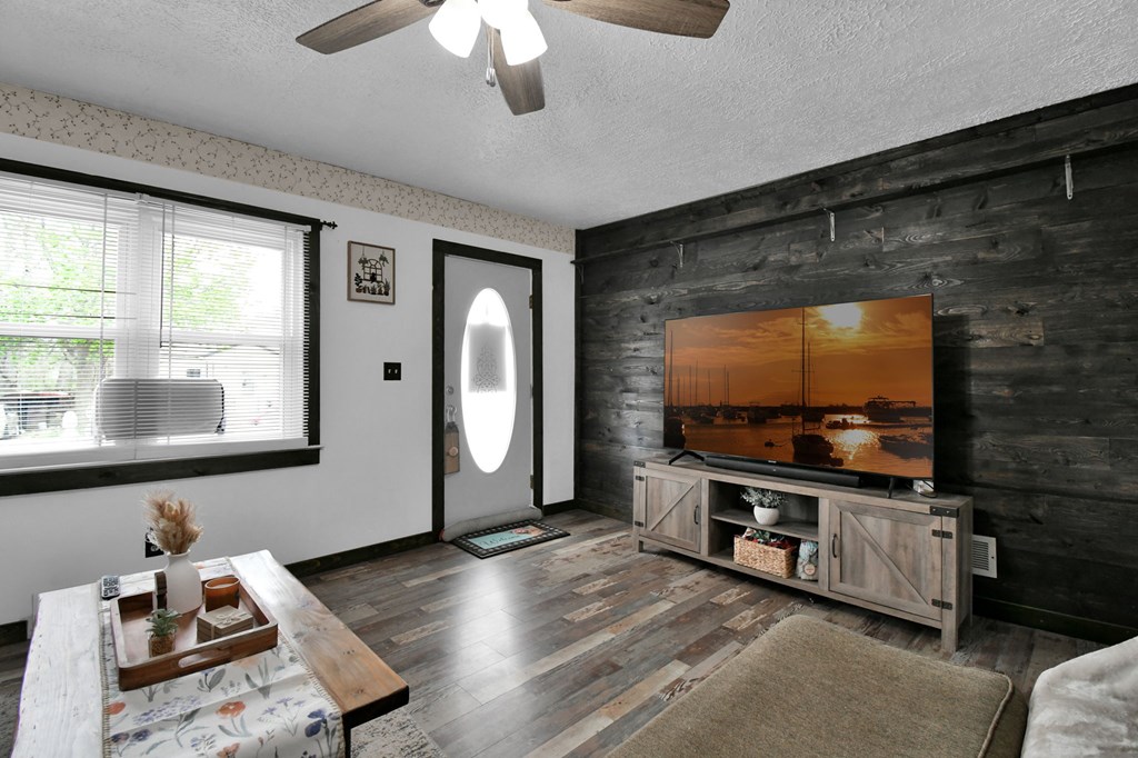 59 W Tucker Ave, Shelby, Ohio 44875, 3 Bedrooms Bedrooms, ,1 BathroomBathrooms,Residential,For Sale,Tucker Ave,9073080