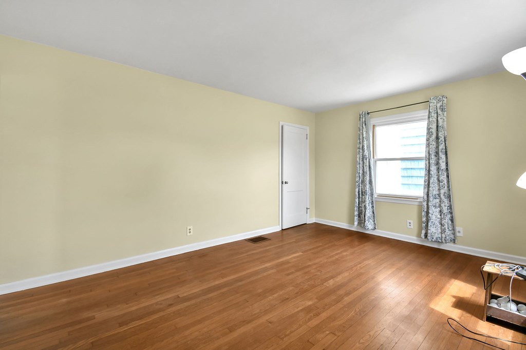 348 Carmel Avenue, Galion, Ohio 44833, 2 Bedrooms Bedrooms, ,1 BathroomBathrooms,Residential,For Sale,Carmel Avenue,9073101