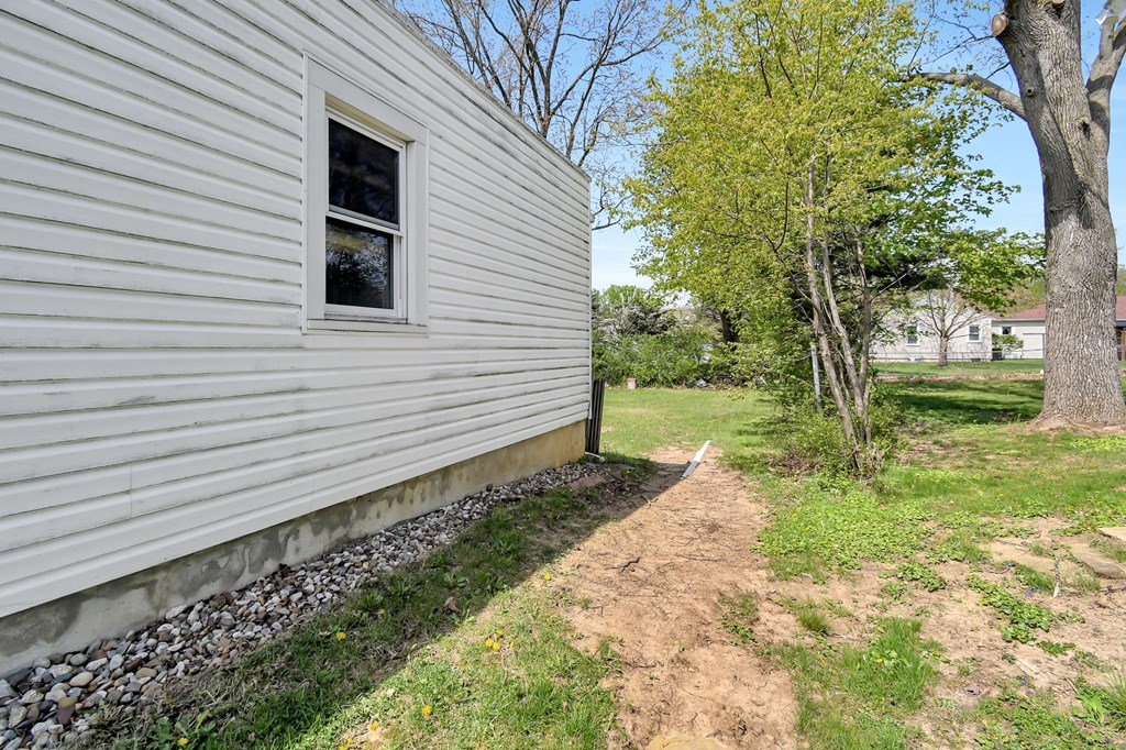 348 Carmel Avenue, Galion, Ohio 44833, 2 Bedrooms Bedrooms, ,1 BathroomBathrooms,Residential,For Sale,Carmel Avenue,9073101