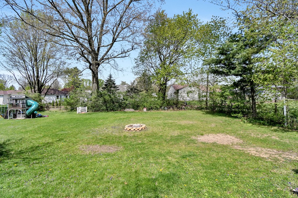 348 Carmel Avenue, Galion, Ohio 44833, 2 Bedrooms Bedrooms, ,1 BathroomBathrooms,Residential,For Sale,Carmel Avenue,9073101