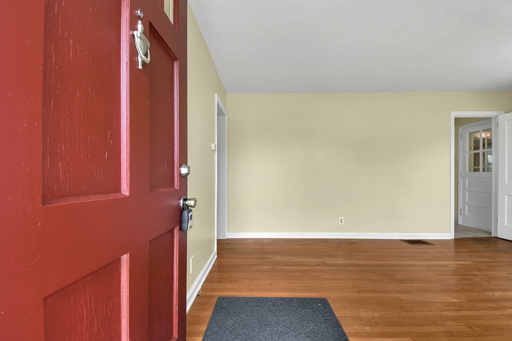 348 Carmel Avenue, Galion, Ohio 44833, 2 Bedrooms Bedrooms, ,1 BathroomBathrooms,Residential,For Sale,Carmel Avenue,9073101