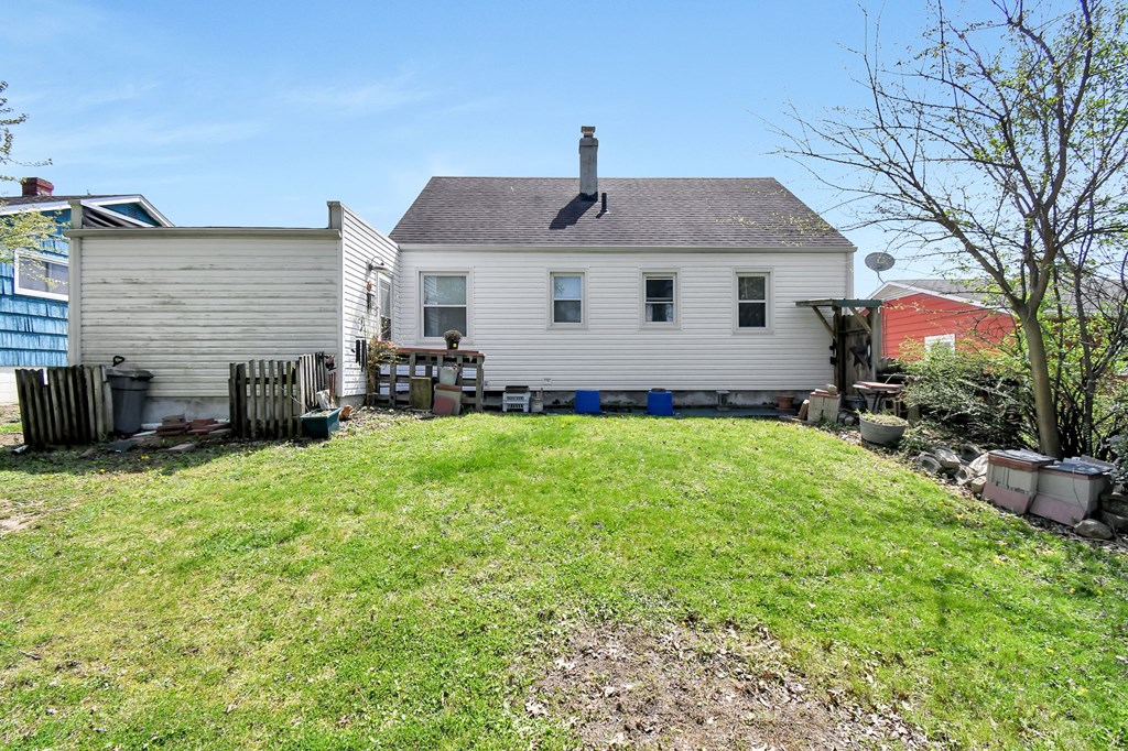 348 Carmel Avenue, Galion, Ohio 44833, 2 Bedrooms Bedrooms, ,1 BathroomBathrooms,Residential,For Sale,Carmel Avenue,9073101