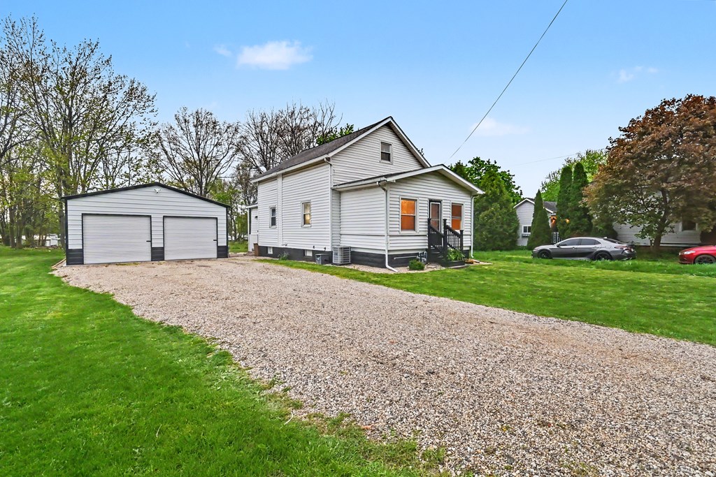 255 Whetstone Street, Bucyrus, Ohio 44820, 2 Bedrooms Bedrooms, ,1 BathroomBathrooms,Residential,For Sale,Whetstone Street,9073103