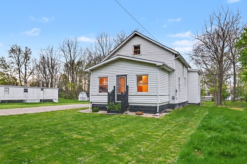 255 Whetstone Street, Bucyrus, Ohio 44820, 2 Bedrooms Bedrooms, ,1 BathroomBathrooms,Residential,For Sale,Whetstone Street,9073103