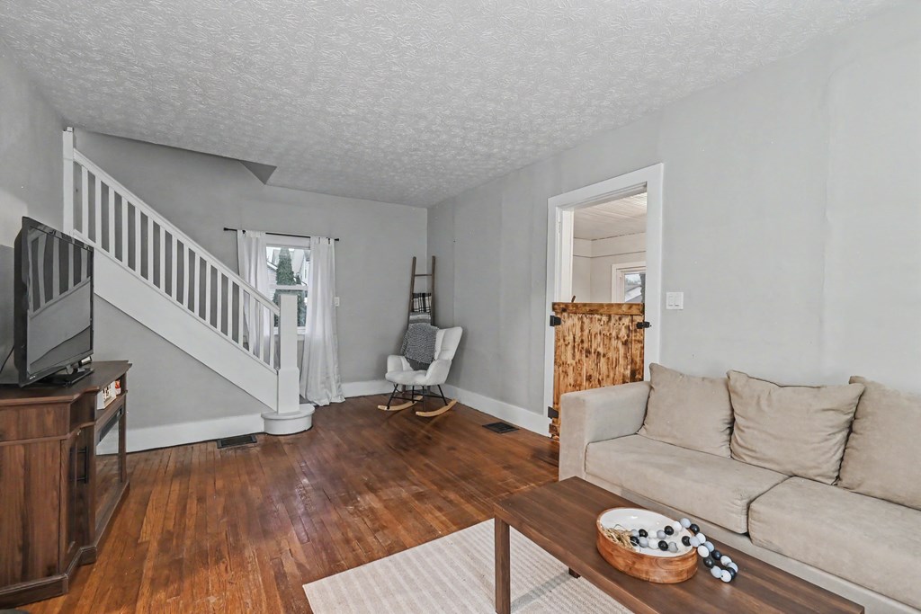 255 Whetstone Street, Bucyrus, Ohio 44820, 2 Bedrooms Bedrooms, ,1 BathroomBathrooms,Residential,For Sale,Whetstone Street,9073103