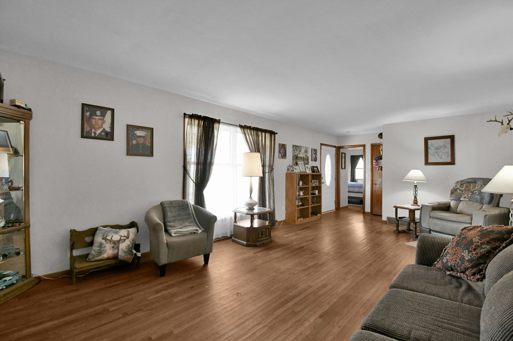 3326 Fox Rd, Lexington, Ohio 44904, 3 Bedrooms Bedrooms, ,1 BathroomBathrooms,Residential,For Sale,Fox Rd,9073104