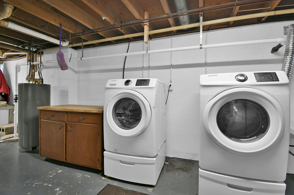 3326 Fox Rd, Lexington, Ohio 44904, 3 Bedrooms Bedrooms, ,1 BathroomBathrooms,Residential,For Sale,Fox Rd,9073104