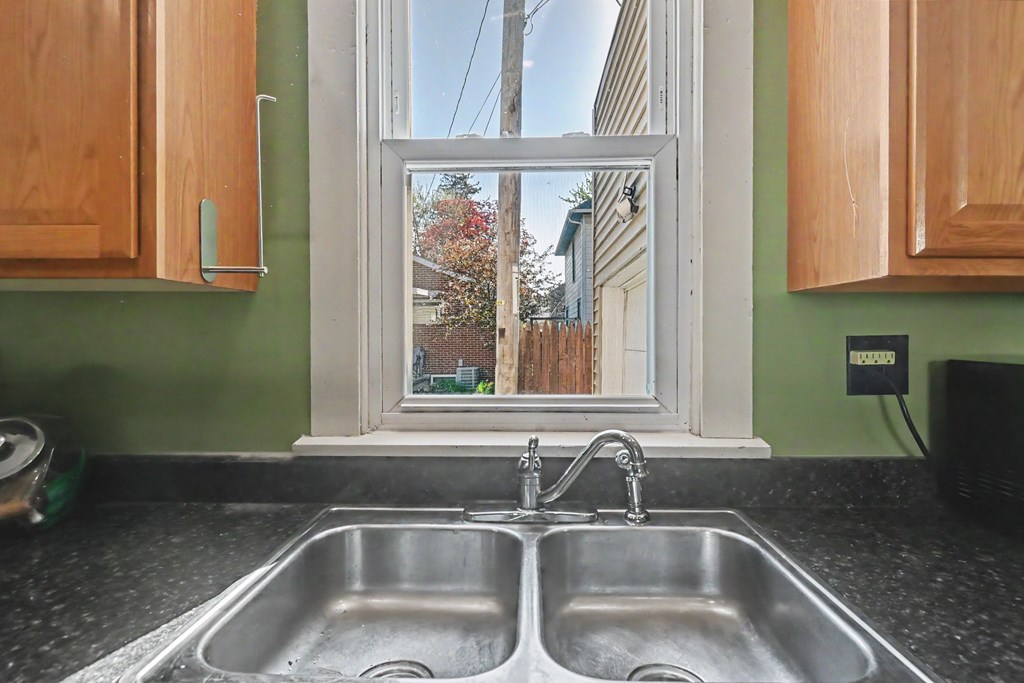 211 W Center Street, Bucyrus, Ohio 44820, 2 Bedrooms Bedrooms, ,1 BathroomBathrooms,Residential,For Sale,Center Street,9073107 211 W Center Street, Bucyrus, Ohio 44820, 2 Bedrooms Bedrooms, ,1 BathroomBathrooms,Residential,For Sale,Center Street,9073107