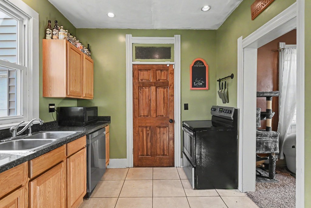 211 W Center Street, Bucyrus, Ohio 44820, 2 Bedrooms Bedrooms, ,1 BathroomBathrooms,Residential,For Sale,Center Street,9073107 211 W Center Street, Bucyrus, Ohio 44820, 2 Bedrooms Bedrooms, ,1 BathroomBathrooms,Residential,For Sale,Center Street,9073107