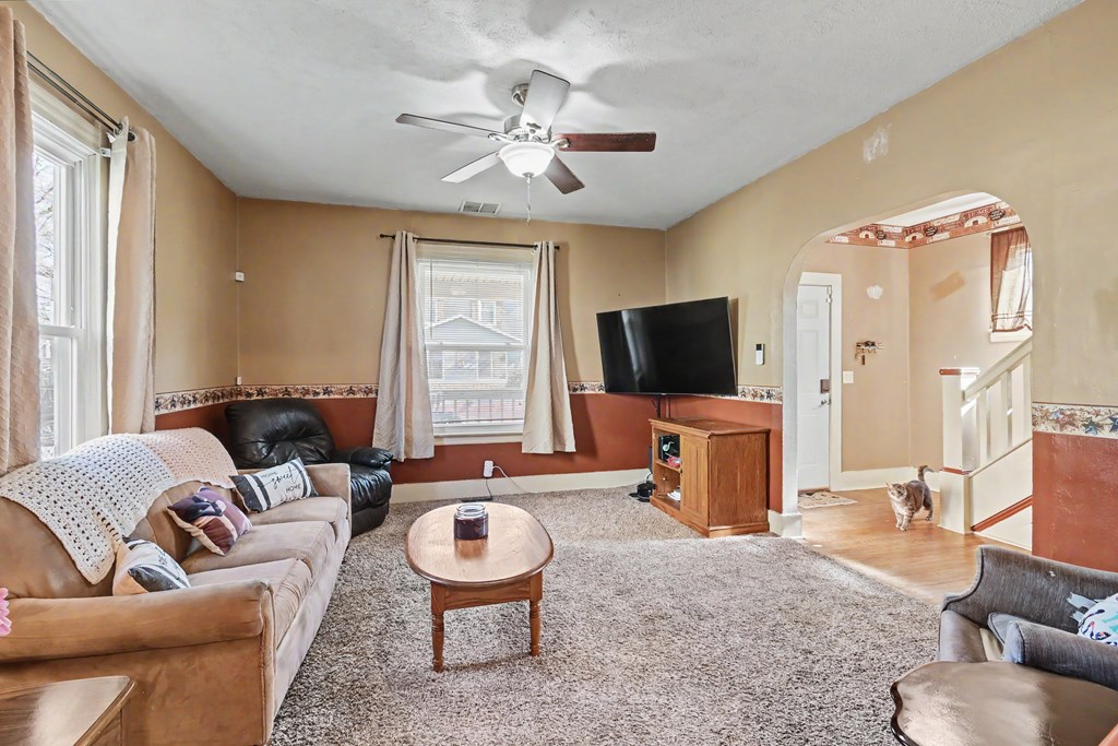 211 W Center Street, Bucyrus, Ohio 44820, 2 Bedrooms Bedrooms, ,1 BathroomBathrooms,Residential,For Sale,Center Street,9073107 211 W Center Street, Bucyrus, Ohio 44820, 2 Bedrooms Bedrooms, ,1 BathroomBathrooms,Residential,For Sale,Center Street,9073107