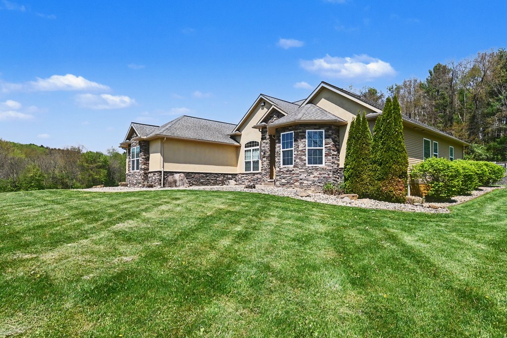 598 Bollinger Rd, Bellville, Ohio 44813, 4 Bedrooms Bedrooms, ,4 BathroomsBathrooms,Residential,For Sale,Bollinger Rd,9073108