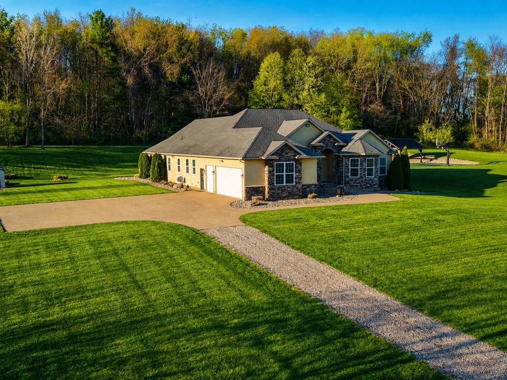 598 Bollinger Rd, Bellville, Ohio 44813, 4 Bedrooms Bedrooms, ,4 BathroomsBathrooms,Residential,For Sale,Bollinger Rd,9073108