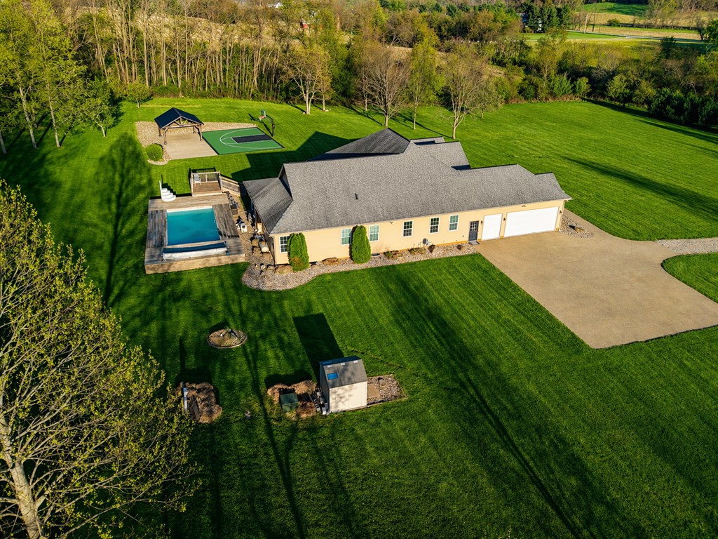 598 Bollinger Rd, Bellville, Ohio 44813, 4 Bedrooms Bedrooms, ,4 BathroomsBathrooms,Residential,For Sale,Bollinger Rd,9073108