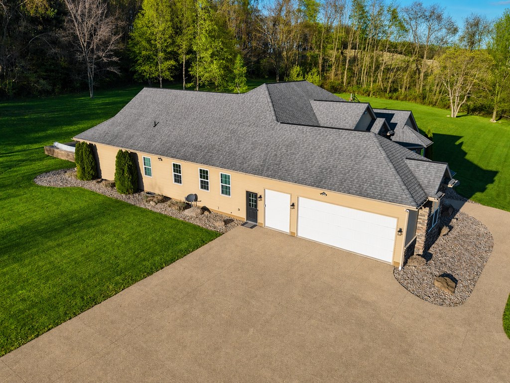 598 Bollinger Rd, Bellville, Ohio 44813, 4 Bedrooms Bedrooms, ,4 BathroomsBathrooms,Residential,For Sale,Bollinger Rd,9073108