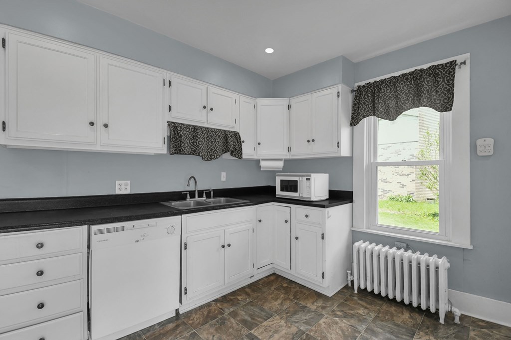 112 N Catherine Street, Mount Vernon, Ohio 43050, 2 Bedrooms Bedrooms, ,1 BathroomBathrooms,Residential,For Sale,Catherine Street,9073155