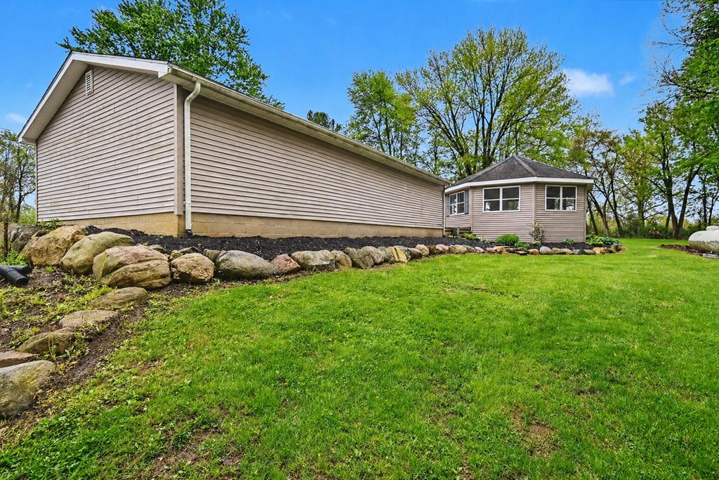 4637 Johnsville Road, Centerburg, Ohio 43011, 3 Bedrooms Bedrooms, ,2 BathroomsBathrooms,Residential,For Sale,Johnsville Road,9073183