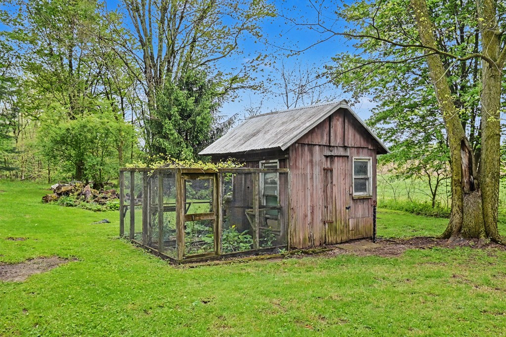 4637 Johnsville Road, Centerburg, Ohio 43011, 3 Bedrooms Bedrooms, ,2 BathroomsBathrooms,Residential,For Sale,Johnsville Road,9073183