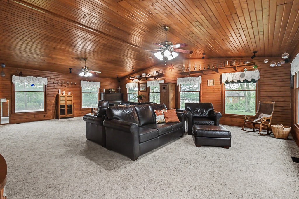 4637 Johnsville Road, Centerburg, Ohio 43011, 3 Bedrooms Bedrooms, ,2 BathroomsBathrooms,Residential,For Sale,Johnsville Road,9073183