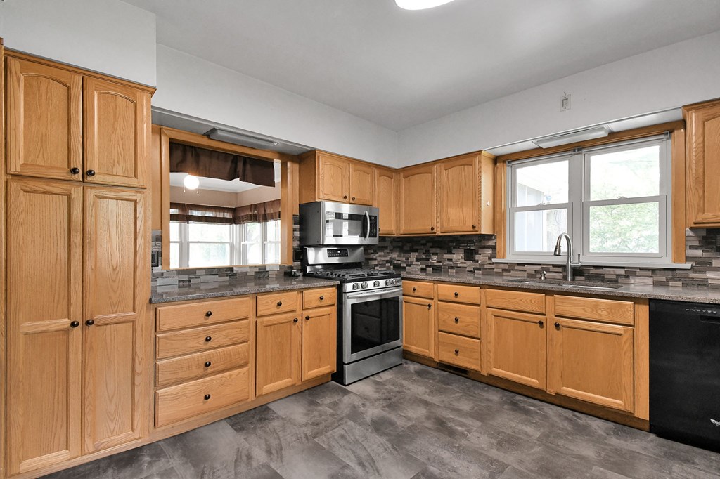 56 Harriette Drive, Shelby, Ohio 44875, 3 Bedrooms Bedrooms, ,2 BathroomsBathrooms,Residential,For Sale,Harriette Drive,9073187 56 Harriette Drive, Shelby, Ohio 44875, 3 Bedrooms Bedrooms, ,2 BathroomsBathrooms,Residential,For Sale,Harriette Drive,9073187