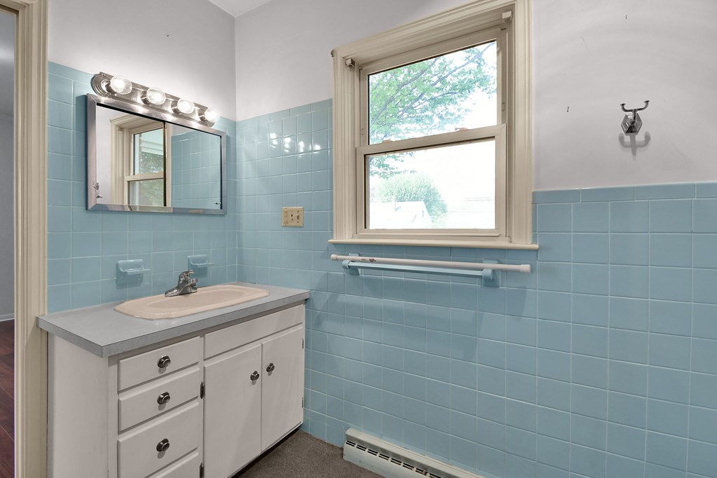 56 Harriette Drive, Shelby, Ohio 44875, 3 Bedrooms Bedrooms, ,2 BathroomsBathrooms,Residential,For Sale,Harriette Drive,9073187 56 Harriette Drive, Shelby, Ohio 44875, 3 Bedrooms Bedrooms, ,2 BathroomsBathrooms,Residential,For Sale,Harriette Drive,9073187