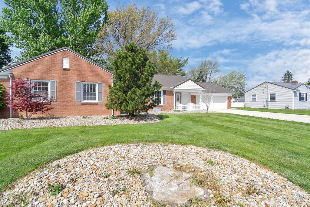 56 Harriette Drive, Shelby, Ohio 44875, 3 Bedrooms Bedrooms, ,2 BathroomsBathrooms,Residential,For Sale,Harriette Drive,9073187 56 Harriette Drive, Shelby, Ohio 44875, 3 Bedrooms Bedrooms, ,2 BathroomsBathrooms,Residential,For Sale,Harriette Drive,9073187
