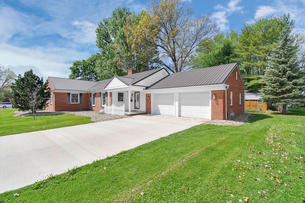 56 Harriette Drive, Shelby, Ohio 44875, 3 Bedrooms Bedrooms, ,2 BathroomsBathrooms,Residential,For Sale,Harriette Drive,9073187 56 Harriette Drive, Shelby, Ohio 44875, 3 Bedrooms Bedrooms, ,2 BathroomsBathrooms,Residential,For Sale,Harriette Drive,9073187