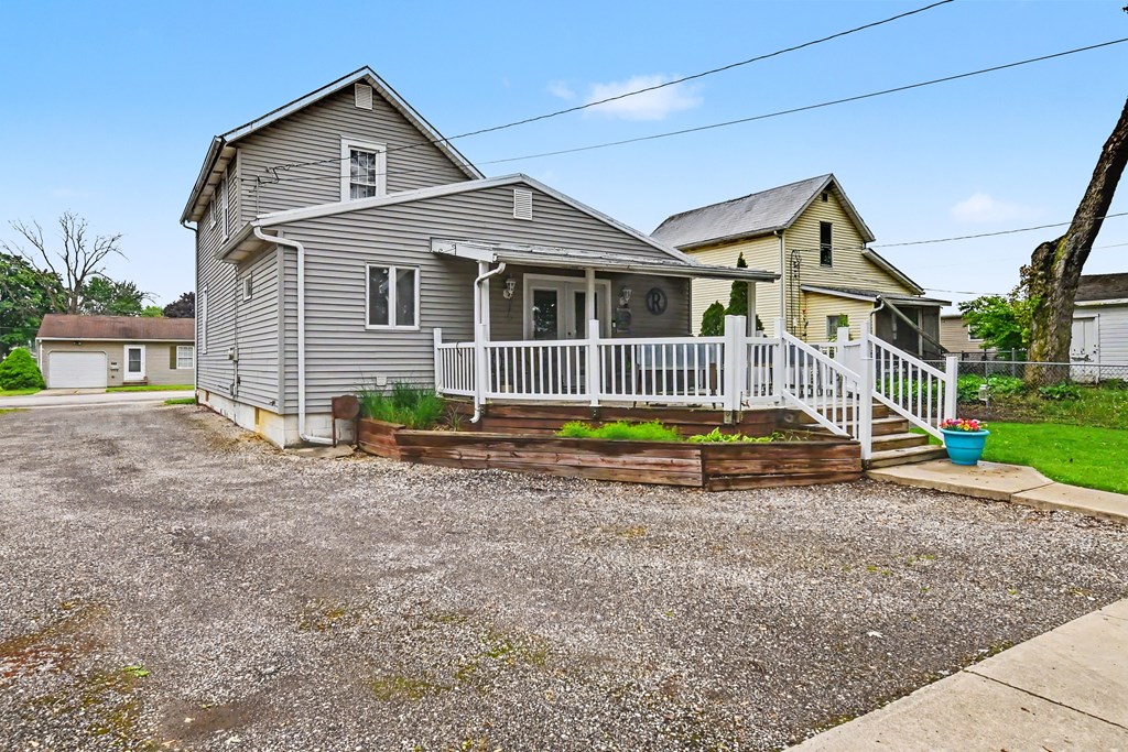 427 Wallace Avenue, Bucyrus, Ohio 44820, 2 Bedrooms Bedrooms, ,2 BathroomsBathrooms,Residential,For Sale,Wallace Avenue,9073196 427 Wallace Avenue, Bucyrus, Ohio 44820, 2 Bedrooms Bedrooms, ,2 BathroomsBathrooms,Residential,For Sale,Wallace Avenue,9073196