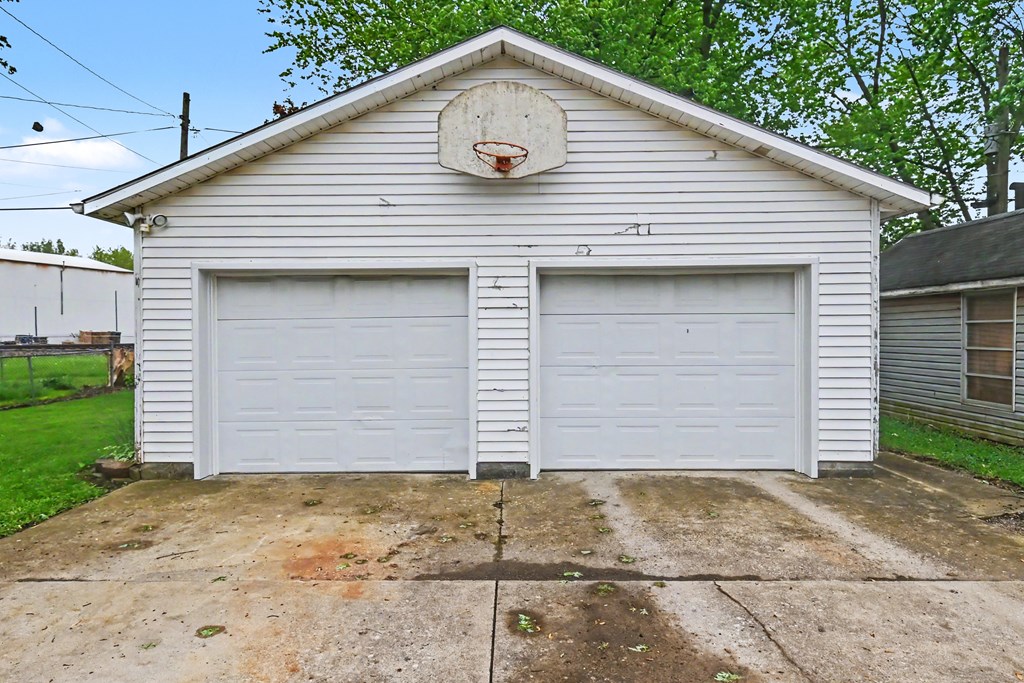 427 Wallace Avenue, Bucyrus, Ohio 44820, 2 Bedrooms Bedrooms, ,2 BathroomsBathrooms,Residential,For Sale,Wallace Avenue,9073196 427 Wallace Avenue, Bucyrus, Ohio 44820, 2 Bedrooms Bedrooms, ,2 BathroomsBathrooms,Residential,For Sale,Wallace Avenue,9073196