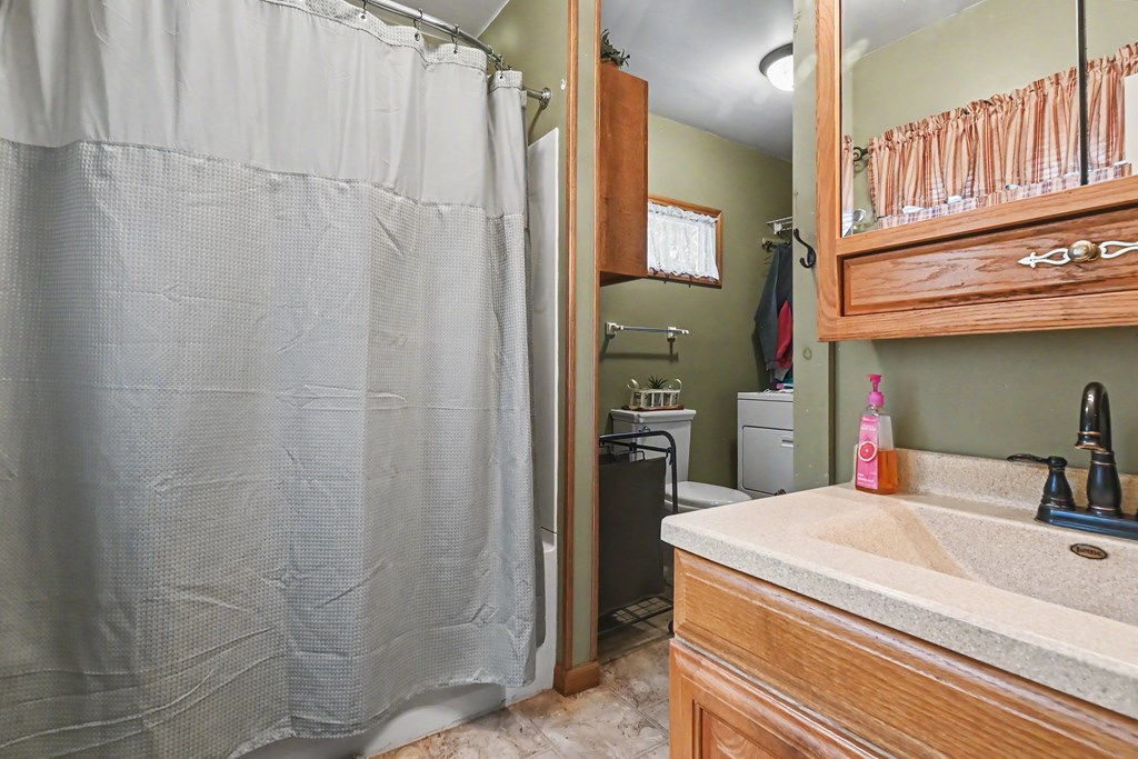 427 Wallace Avenue, Bucyrus, Ohio 44820, 2 Bedrooms Bedrooms, ,2 BathroomsBathrooms,Residential,For Sale,Wallace Avenue,9073196 427 Wallace Avenue, Bucyrus, Ohio 44820, 2 Bedrooms Bedrooms, ,2 BathroomsBathrooms,Residential,For Sale,Wallace Avenue,9073196