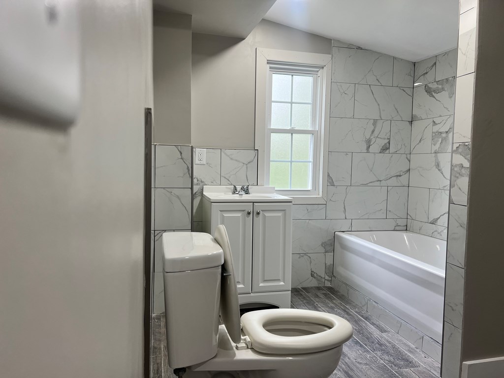 131 Home Avenue, Mansfield, Ohio 44902, 4 Bedrooms Bedrooms, ,2 BathroomsBathrooms,Residential,For Sale,Home Avenue,9073198