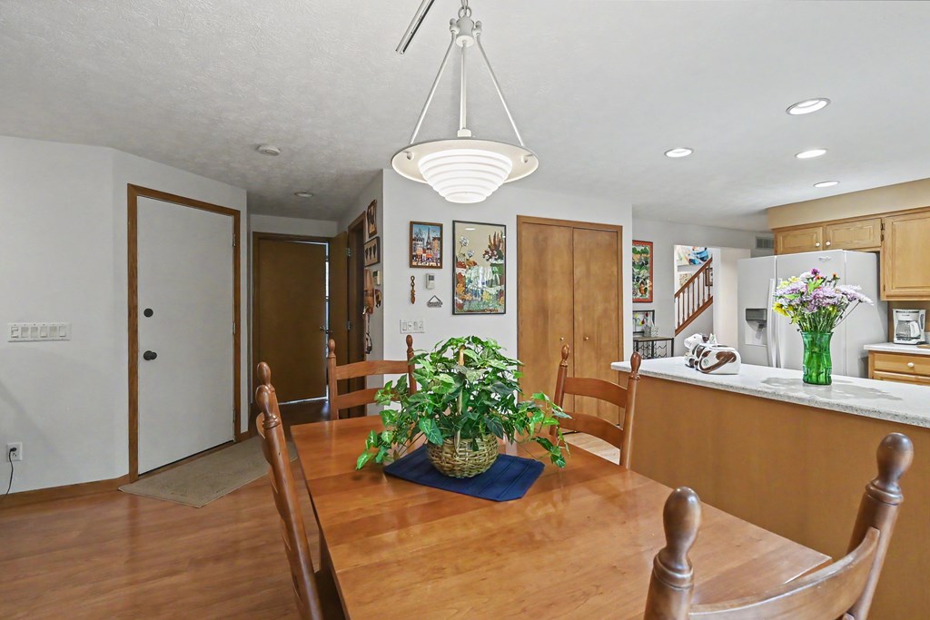 727 Hoover Road, Mansfield, Ohio 44905, 3 Bedrooms Bedrooms, ,3 BathroomsBathrooms,Residential,For Sale,Hoover Road,9073200