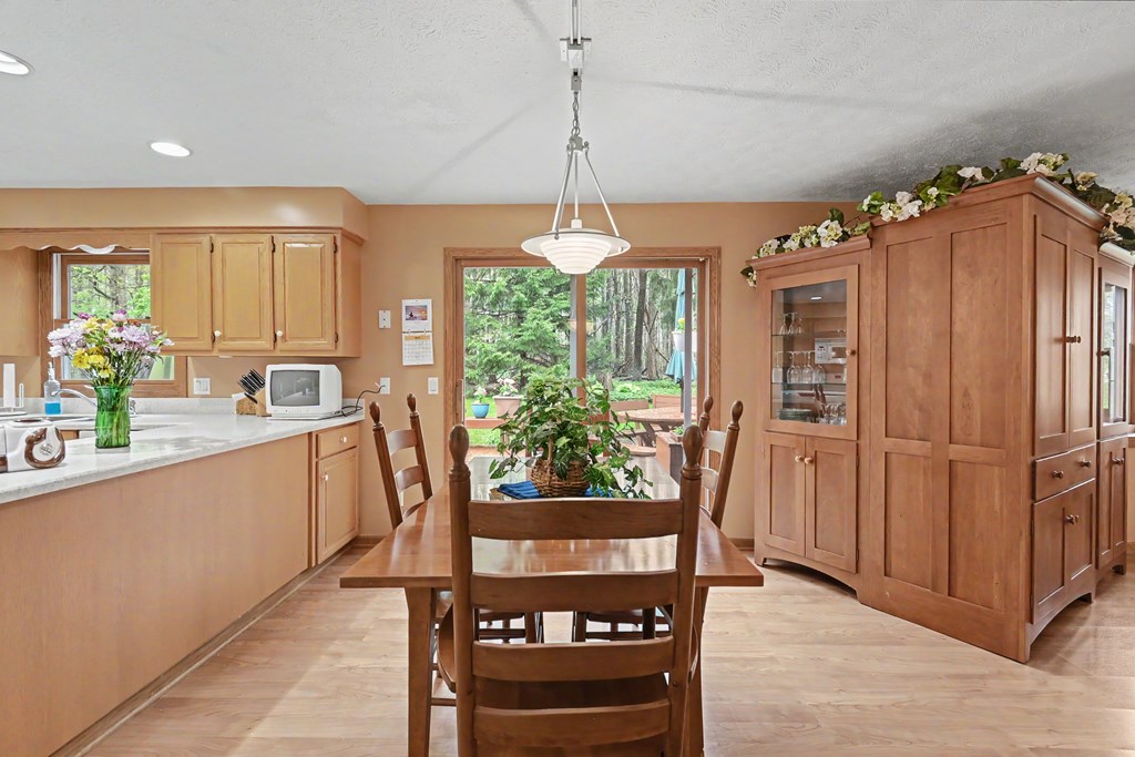 727 Hoover Road, Mansfield, Ohio 44905, 3 Bedrooms Bedrooms, ,3 BathroomsBathrooms,Residential,For Sale,Hoover Road,9073200
