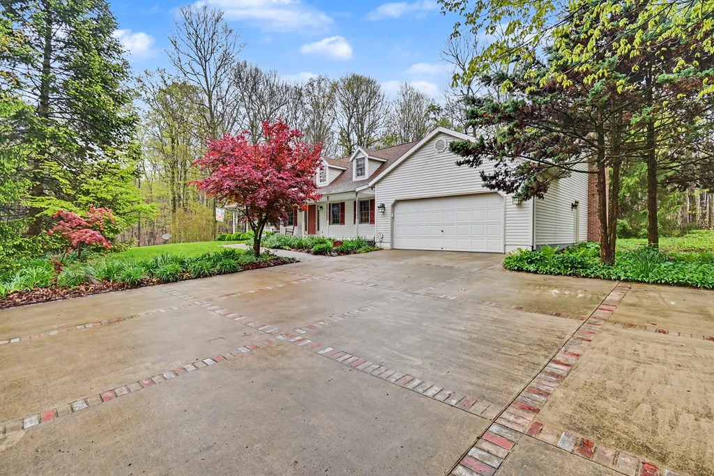 727 Hoover Road, Mansfield, Ohio 44905, 3 Bedrooms Bedrooms, ,3 BathroomsBathrooms,Residential,For Sale,Hoover Road,9073200