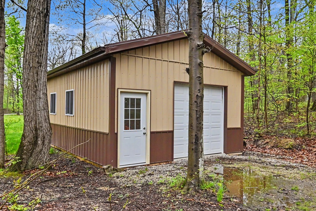 727 Hoover Road, Mansfield, Ohio 44905, 3 Bedrooms Bedrooms, ,3 BathroomsBathrooms,Residential,For Sale,Hoover Road,9073200