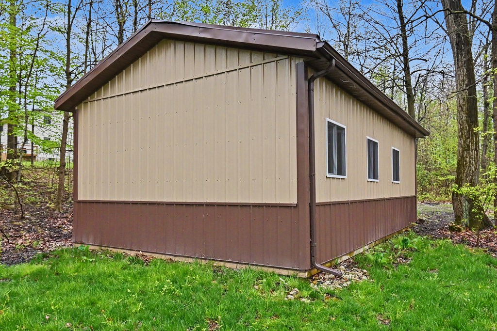 727 Hoover Road, Mansfield, Ohio 44905, 3 Bedrooms Bedrooms, ,3 BathroomsBathrooms,Residential,For Sale,Hoover Road,9073200
