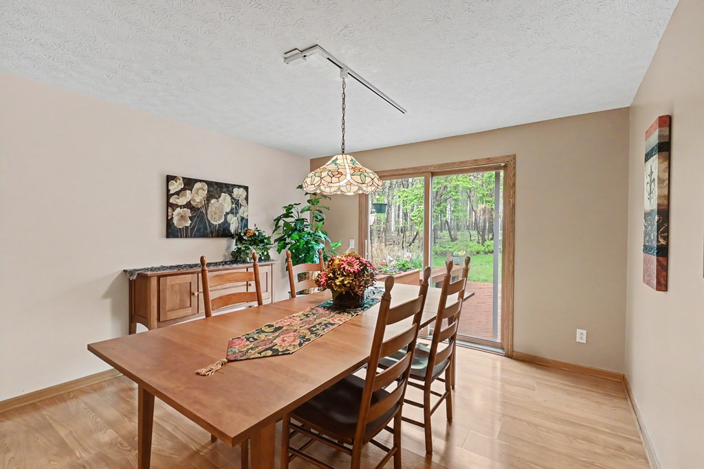 727 Hoover Road, Mansfield, Ohio 44905, 3 Bedrooms Bedrooms, ,3 BathroomsBathrooms,Residential,For Sale,Hoover Road,9073200
