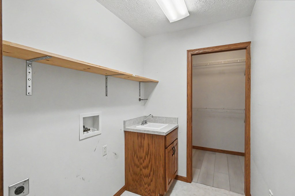 254 W Durbin Circle, Bellville, Ohio 44813, 3 Bedrooms Bedrooms, ,2 BathroomsBathrooms,Residential,For Sale,Durbin Circle,9073201