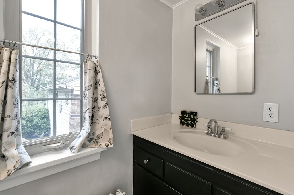 356 Townview Circle North, Mansfield, Ohio 44907, 4 Bedrooms Bedrooms, ,3 BathroomsBathrooms,Residential,For Sale,Townview Circle North,9073237 356 Townview Circle North, Mansfield, Ohio 44907, 4 Bedrooms Bedrooms, ,3 BathroomsBathrooms,Residential,For Sale,Townview Circle North,9073237
