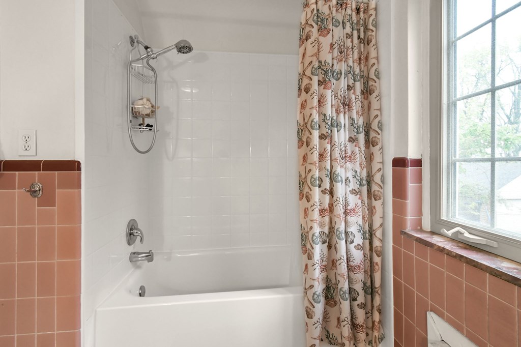 356 Townview Circle North, Mansfield, Ohio 44907, 4 Bedrooms Bedrooms, ,3 BathroomsBathrooms,Residential,For Sale,Townview Circle North,9073237 356 Townview Circle North, Mansfield, Ohio 44907, 4 Bedrooms Bedrooms, ,3 BathroomsBathrooms,Residential,For Sale,Townview Circle North,9073237
